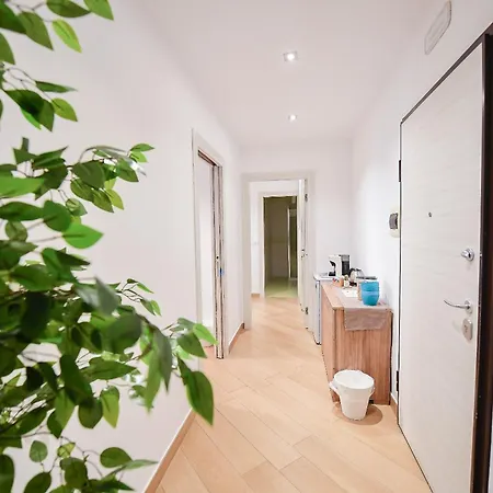 Guest house Karol Wojtyla Airport Bari